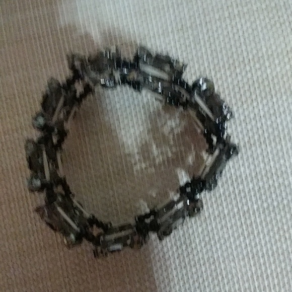 Ann Taylor loft bracelet - Picture 2 of 2